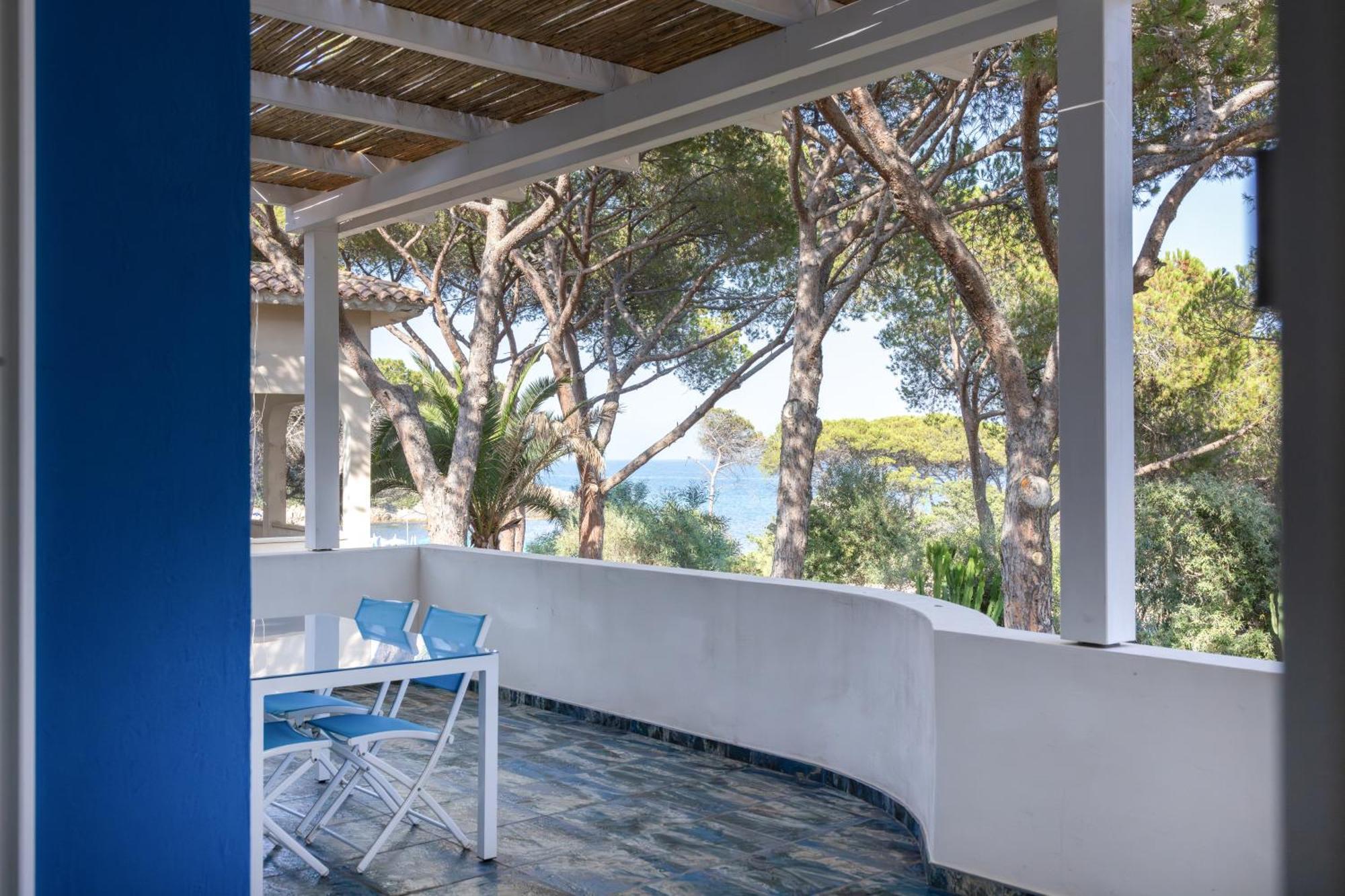 Villa B. Calaliberotto Cala Liberotto Exteriör bild